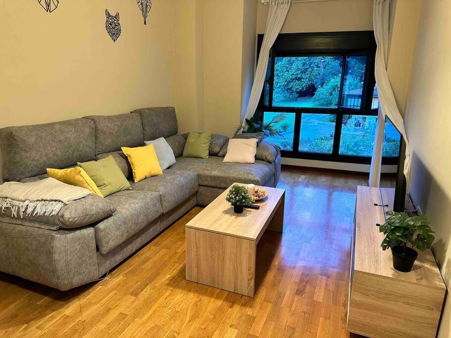 Apartamento Con Vistas A La Montana Инфиесто Екстериор снимка
