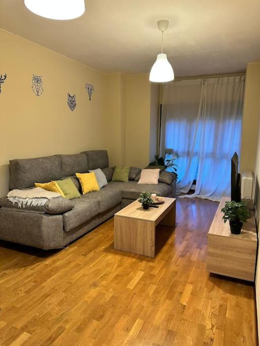 Apartamento Con Vistas A La Montana Инфиесто Екстериор снимка