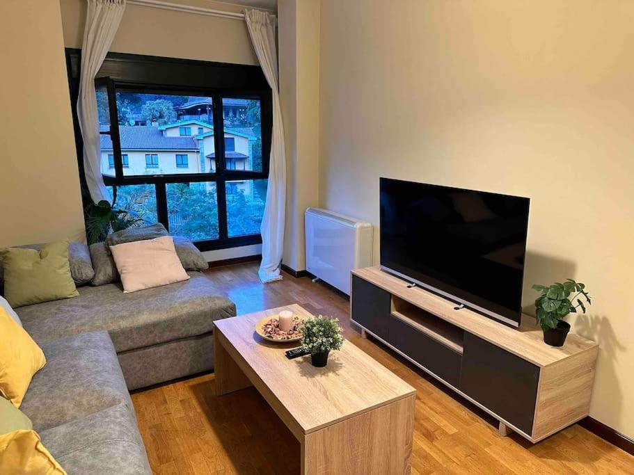 Apartamento Con Vistas A La Montana Инфиесто Екстериор снимка